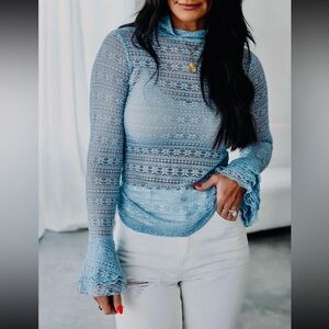 Anniewear Mesh Lace Top Size Medium Blue Long Sleeve Bell Flared Cuffs Pull On